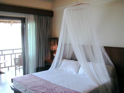 фото отеля Gem Island Resort & Spa