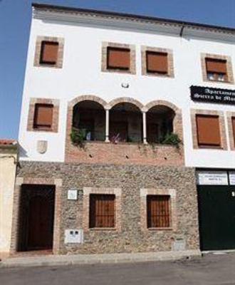 фото отеля Apartamentos Sierra De Monfrague Torrejon el Rubio