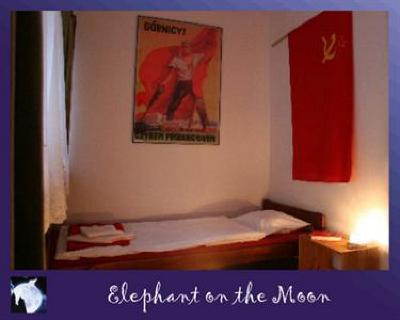 фото отеля Elephant on the Moon Hostel