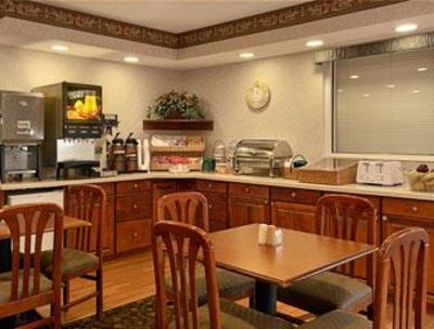 фото отеля Baymont Inn & Suites - Toledo Maumee