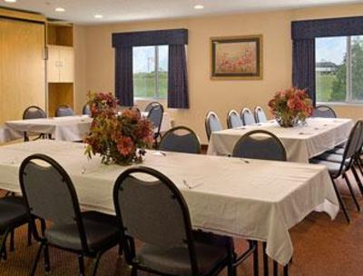 фото отеля Baymont Inn & Suites - Toledo Maumee
