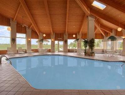 фото отеля Baymont Inn & Suites - Toledo Maumee