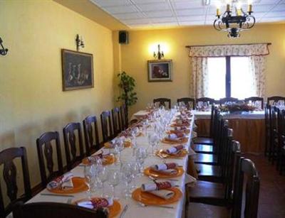 фото отеля Hostal Masia del Cura Rubielos de Mora