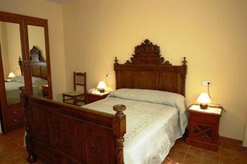 фото отеля Hostal Masia del Cura Rubielos de Mora