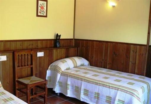 фото отеля Hostal Masia del Cura Rubielos de Mora
