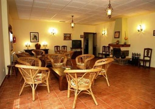 фото отеля Hostal Masia del Cura Rubielos de Mora