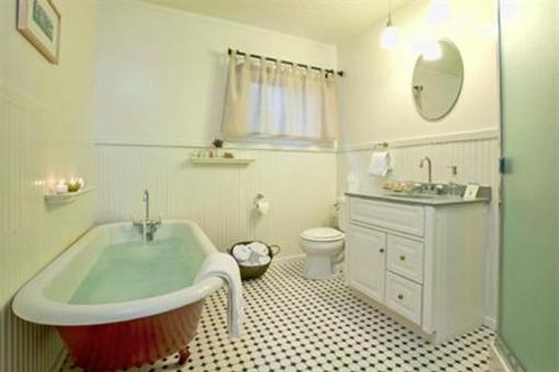 фото отеля Inn at Schoolhouse Creek