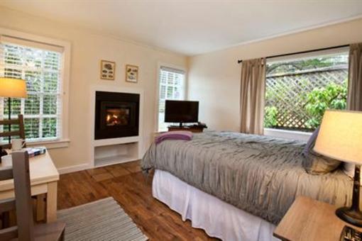 фото отеля Inn at Schoolhouse Creek