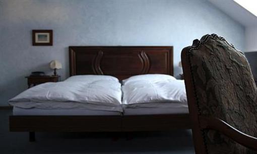 фото отеля Hotel Les Vieux Toits