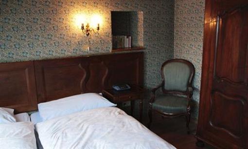 фото отеля Hotel Les Vieux Toits