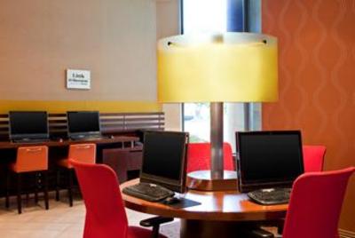 фото отеля Sheraton Richmond Park South Hotel