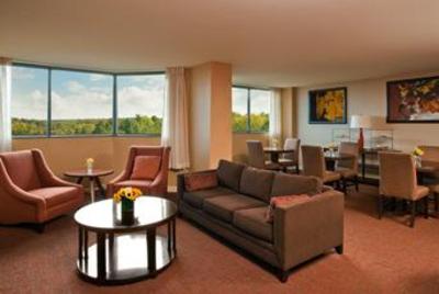 фото отеля Sheraton Richmond Park South Hotel