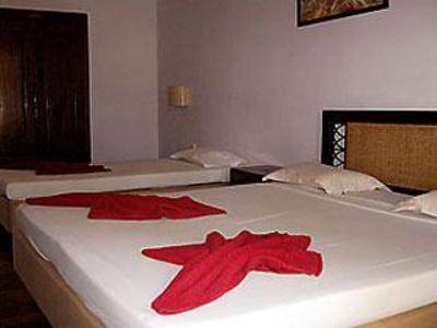 фото отеля Sea Breeze Beach Hotel