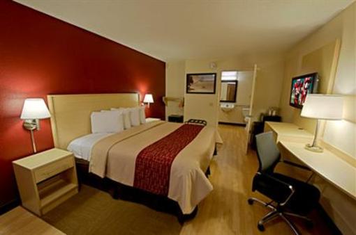 фото отеля Red Roof Inn and Suites Naples