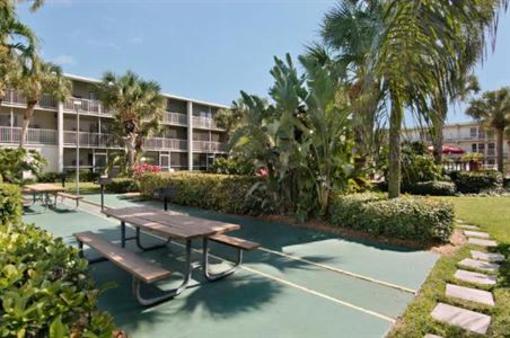 фото отеля Red Roof Inn and Suites Naples
