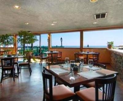 фото отеля Howard Johnson Oceanfront Plaza Hotel