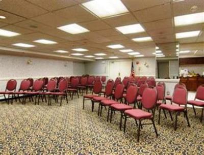 фото отеля Howard Johnson Oceanfront Plaza Hotel