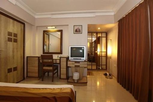 фото отеля Hotel Accolade Ahmedabad