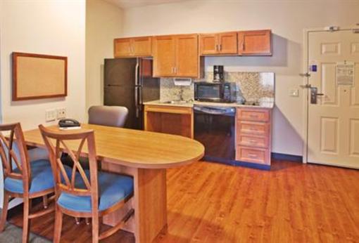 фото отеля Candlewood Suites Athens-GA