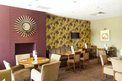 фото отеля Premier Inn Southampton West Quay