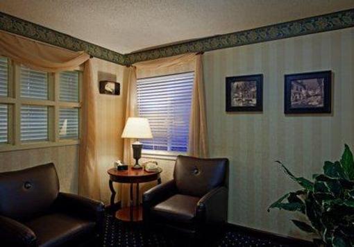 фото отеля Candlewood Suites - Boston Braintree