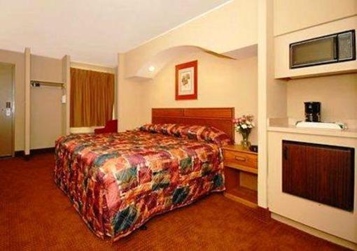 фото отеля Econo Lodge Newark