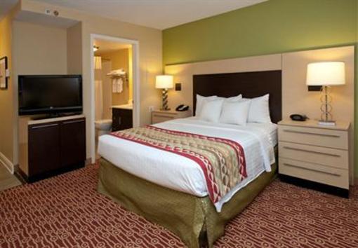 фото отеля TownePlace Suites Pensacola