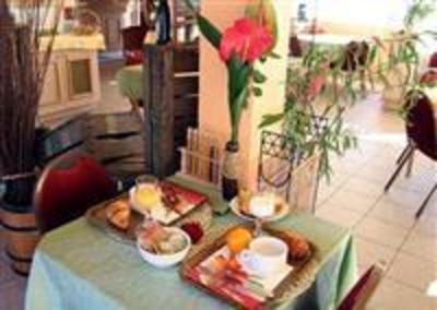 фото отеля Comfort Hotel Lagny-sur-Marne