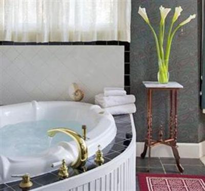 фото отеля Arsenic and Old Lace Bed and Breakfast Inn