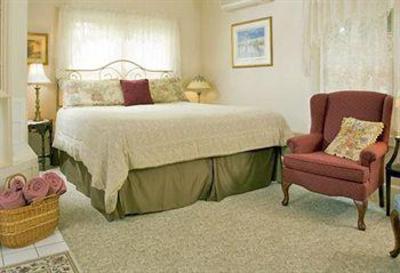 фото отеля Arsenic and Old Lace Bed and Breakfast Inn