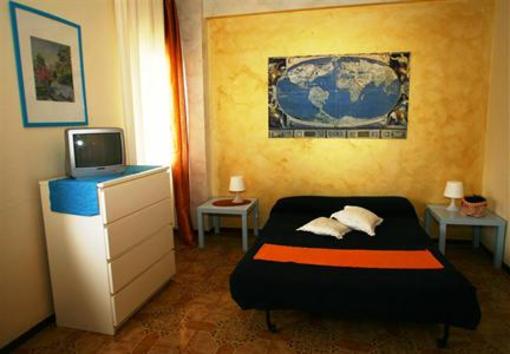 фото отеля Bed & Breakfast Leonardo Falconara Marittima