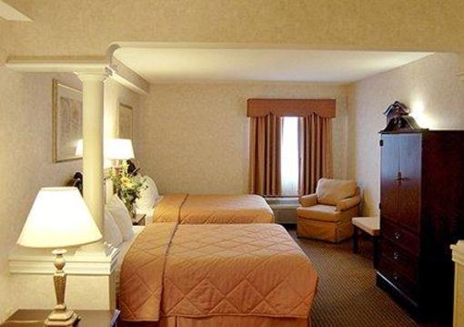 фото отеля Comfort Inn & Suites Great Barrington
