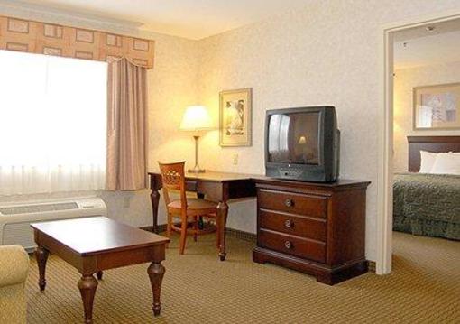 фото отеля Comfort Inn & Suites Great Barrington