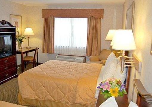 фото отеля Comfort Inn & Suites Great Barrington