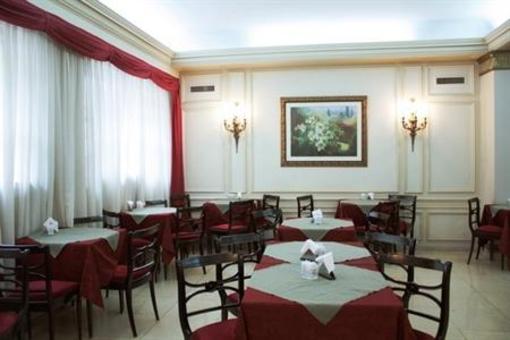 фото отеля Hotel Lyon Buenos Aires