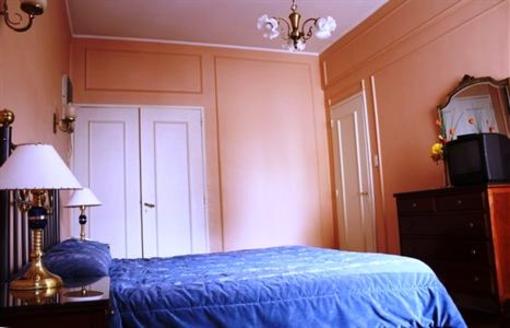 фото отеля Hotel Lyon Buenos Aires