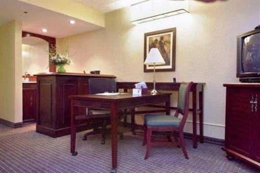 фото отеля Embassy Suites Hotel Baton Rouge