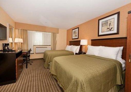 фото отеля Comfort Inn Brooklyn Cruise Terminal