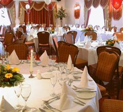 фото отеля The Hunters Lodge Hotel Crewe