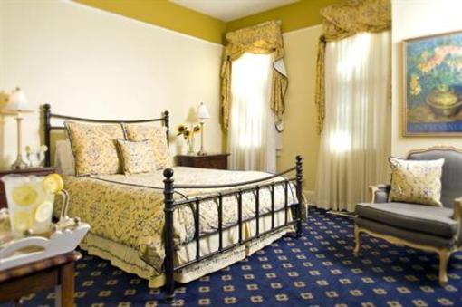 фото отеля Hoyt House Bed & Breakfast Inn