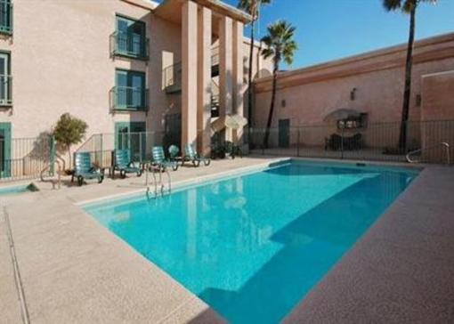 фото отеля Quality Inn Tucson Airport
