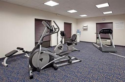 фото отеля Holiday Inn Express Hotel & Suites Hope Mills