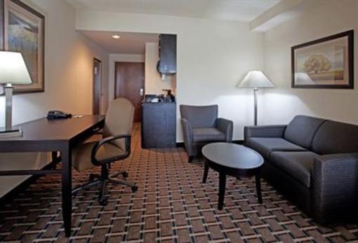 фото отеля Holiday Inn Express Hotel & Suites Hope Mills