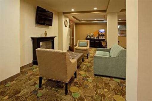 фото отеля Holiday Inn Express Hotel & Suites Hope Mills