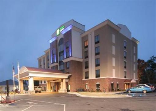 фото отеля Holiday Inn Express Hotel & Suites Hope Mills