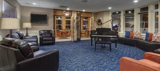 фото отеля Cherry Tree Inn & Suites