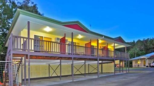 фото отеля Agnes Palms Beachside Apartments