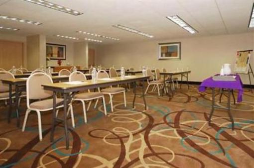 фото отеля Candlewood Suites South Austin