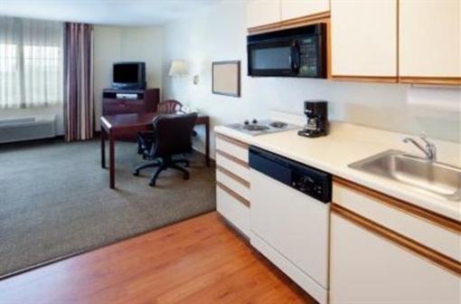 фото отеля Candlewood Suites South Austin
