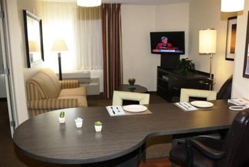 фото отеля Candlewood Suites South Austin